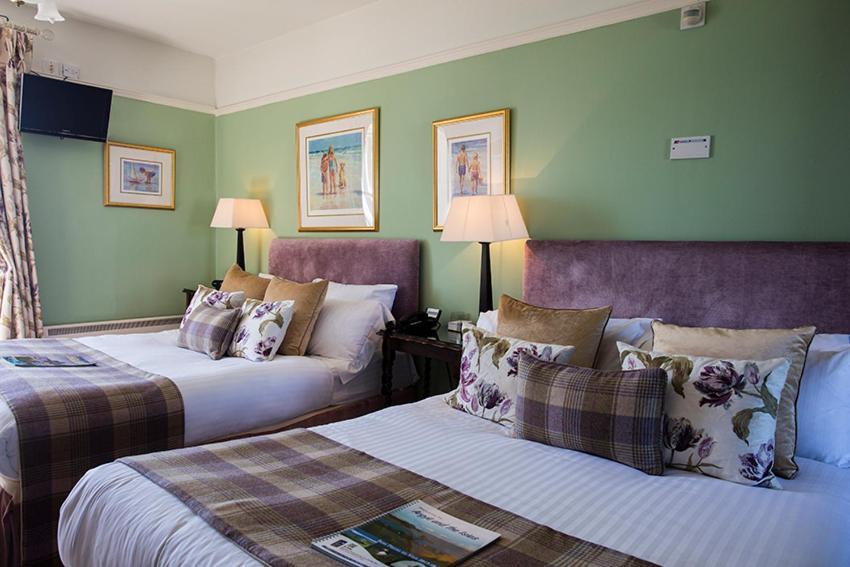 Port Charlotte Hotel Eksteriør bilde